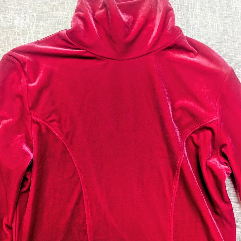 Like-New Icône Pink Velvet Turtleneck Top – Medium, No Flaws - Picture 6 of 7